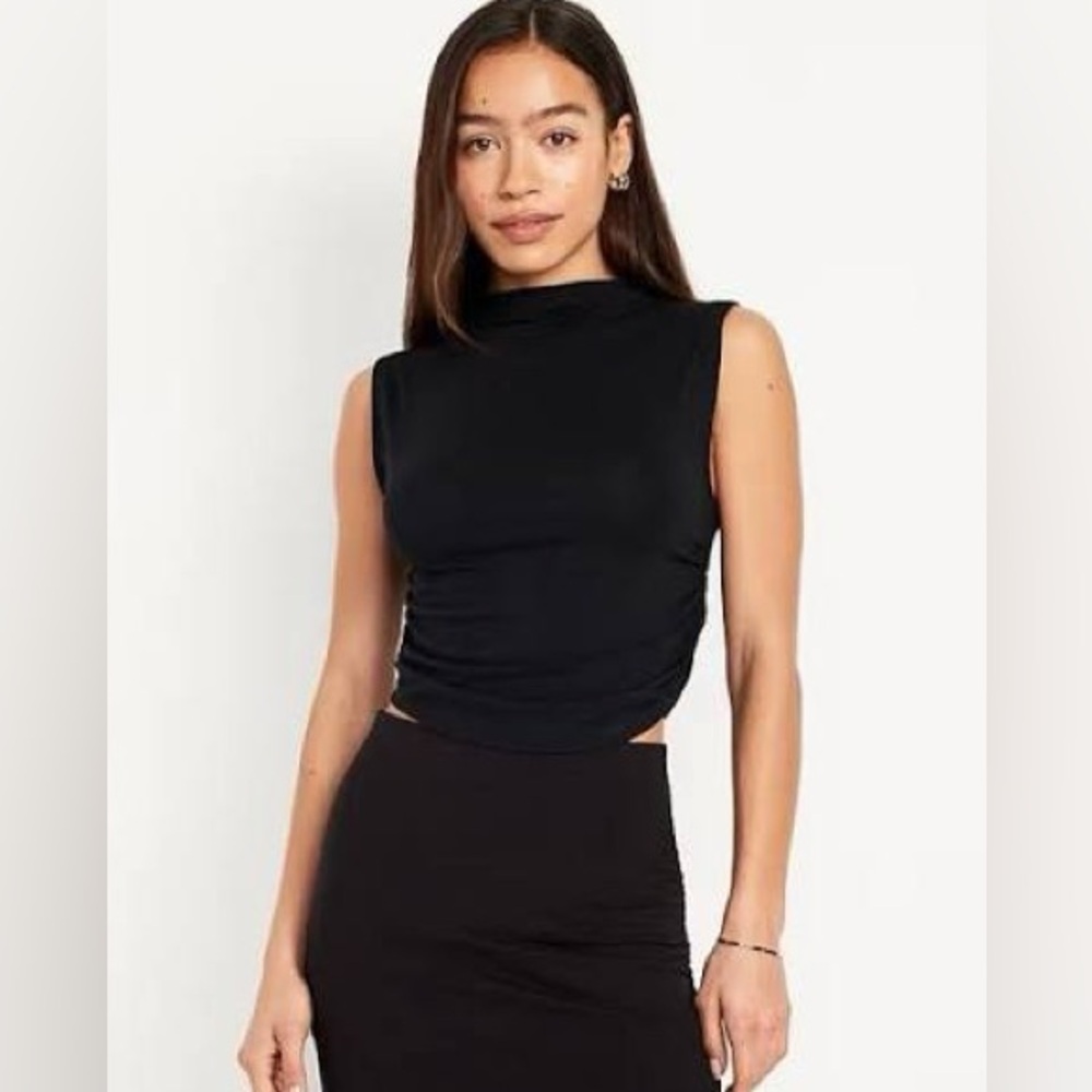 Old Navy Women’s Mock-Neck Ruched Tank Top